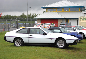 Lotus_Eclat_Excel_White