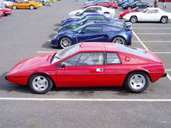 Lotus_Esprit_S1_Red