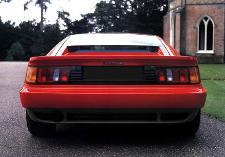 Lotus_Esprit_X180_Red_Ketteringham_hall_2